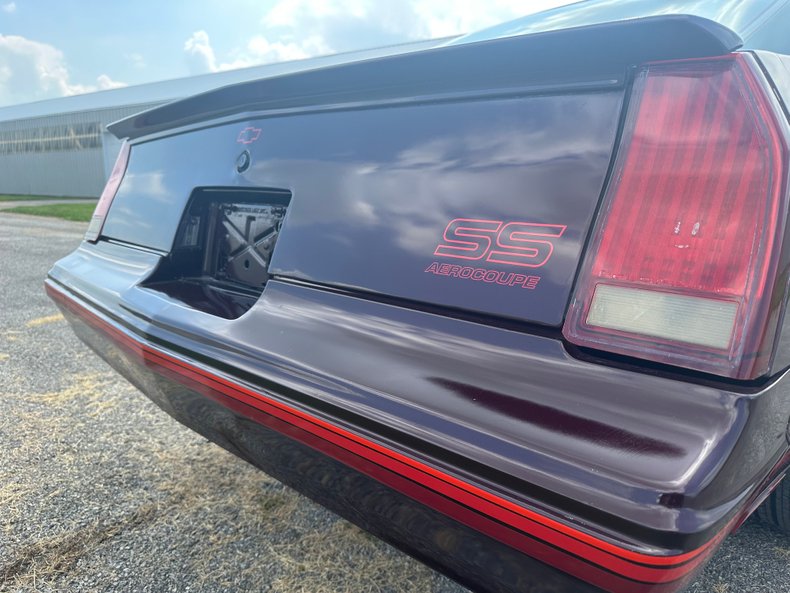 1987 Chevrolet Monte Carlo 21