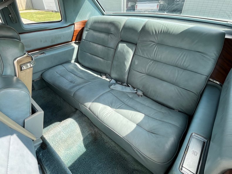 1976 Cadillac Coupe DeVille 20