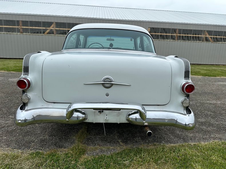 1955 Pontiac Chieftain 13