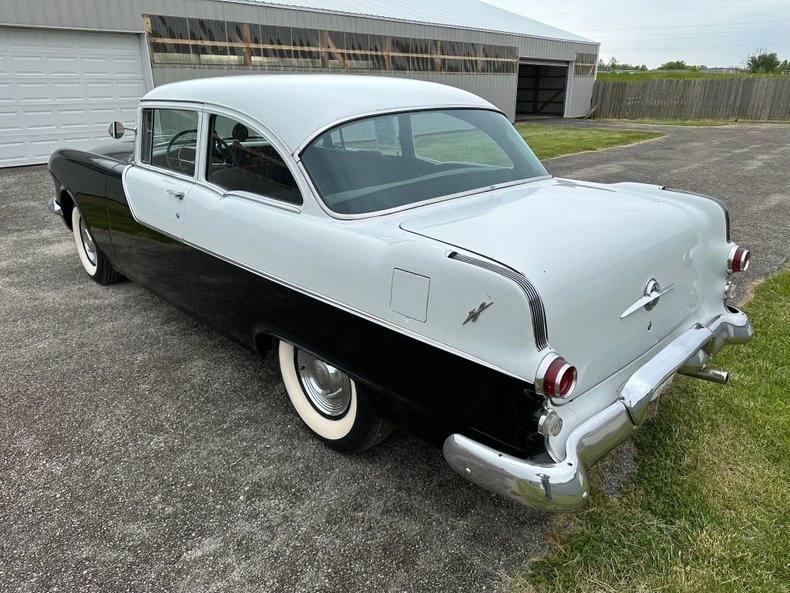 1955 Pontiac Chieftain 16