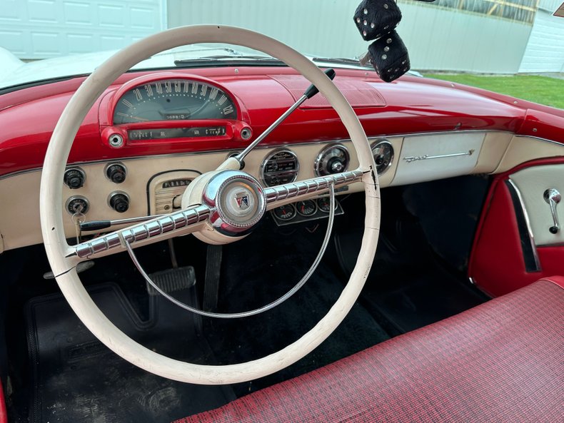 1955 Ford Victoria 32