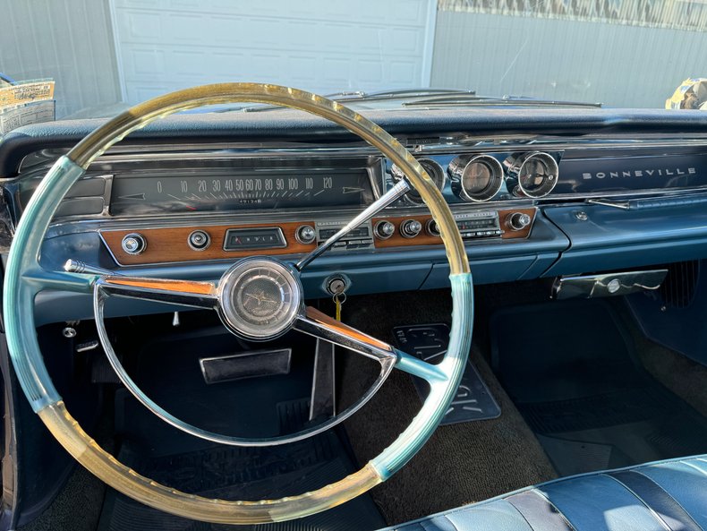 1963 Pontiac Bonneville 37