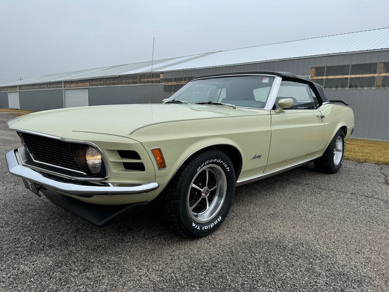 1970 Ford Mustang 13