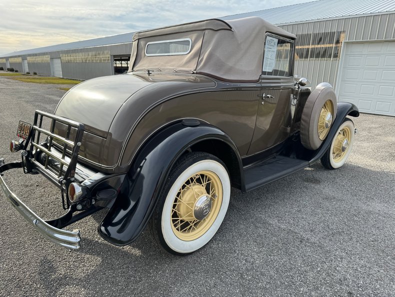 1932 Ford Model 18 16