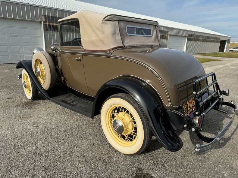 1932 Ford Model 18 20