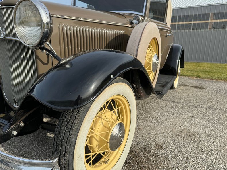 1932 Ford Model 18 30