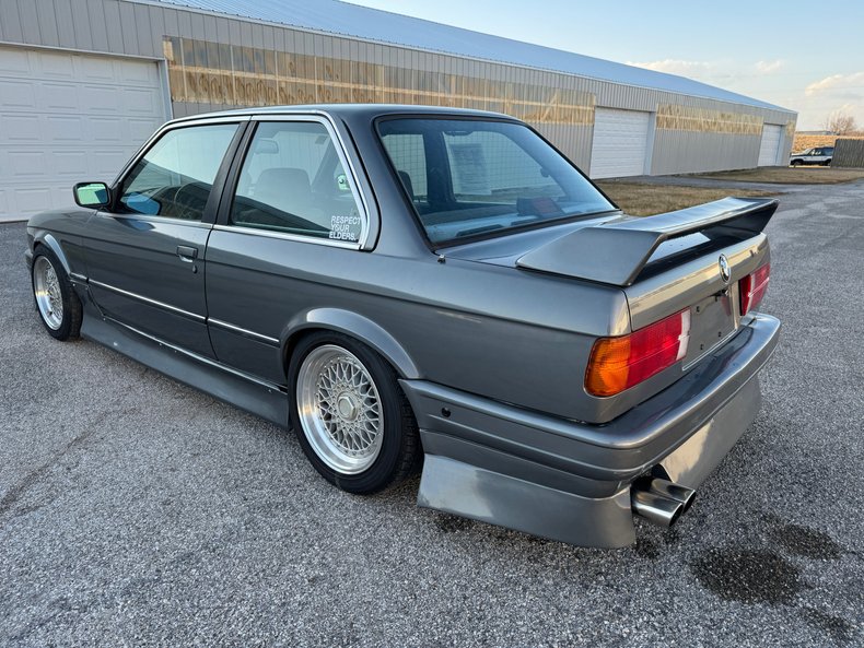 1987 BMW 325 16