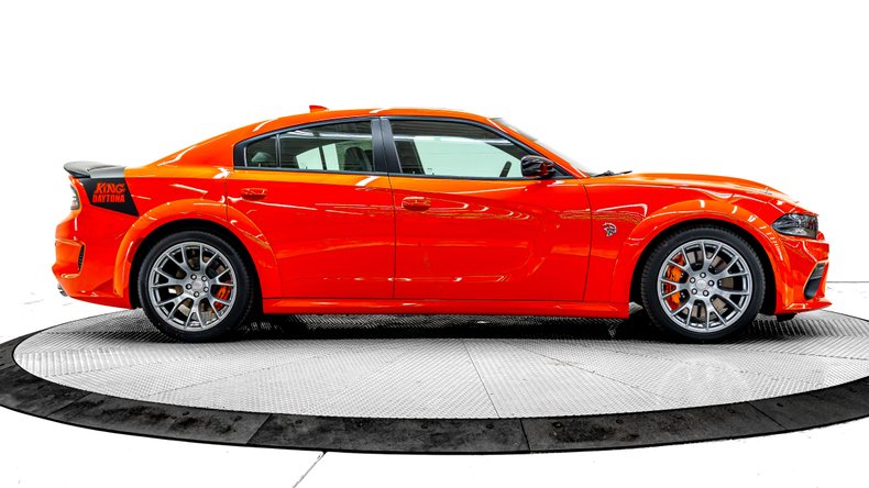 2023 Dodge Charger 8