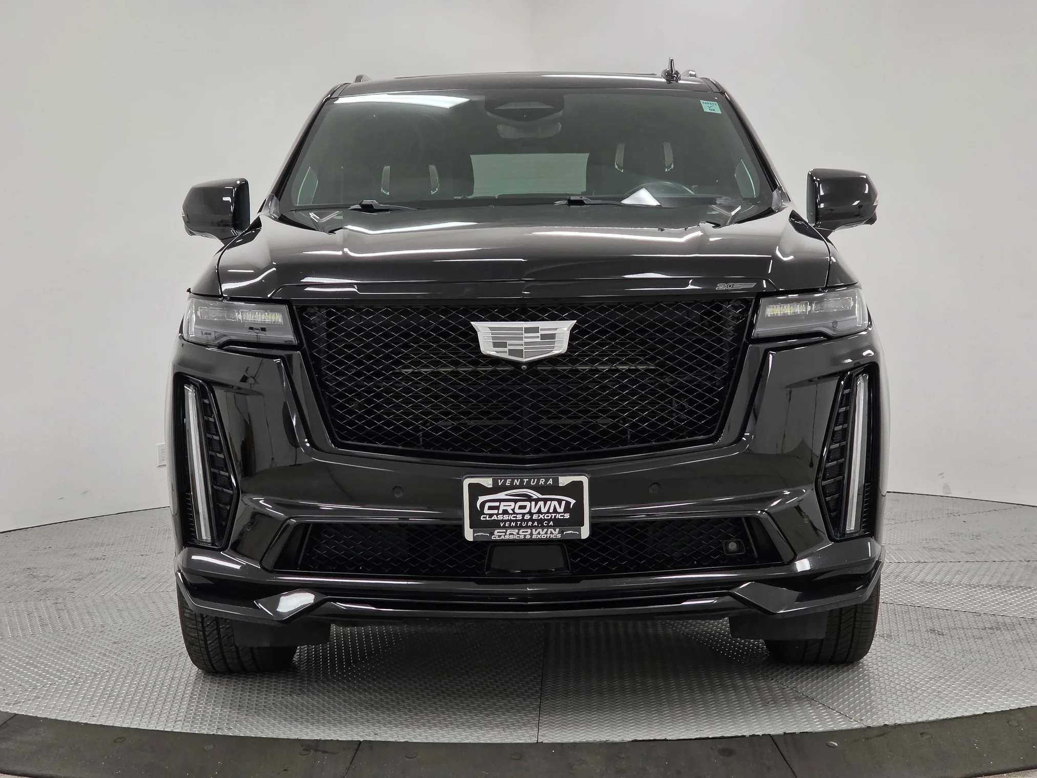 2024 Cadillac Escalade V-Series - Photo 2