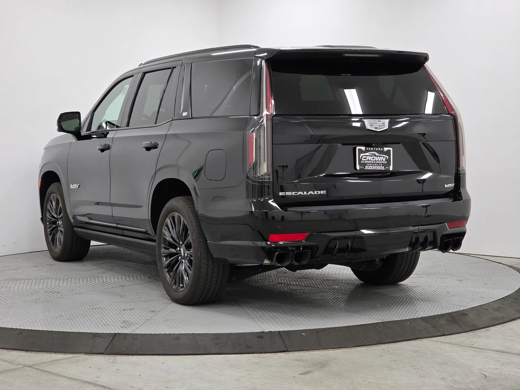 2024 Cadillac Escalade V-Series - Photo 7