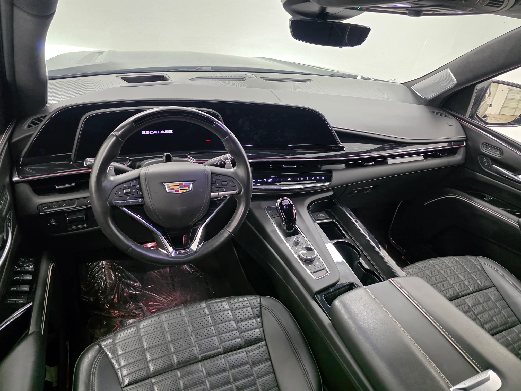2024 Cadillac Escalade V-Series - Photo 21