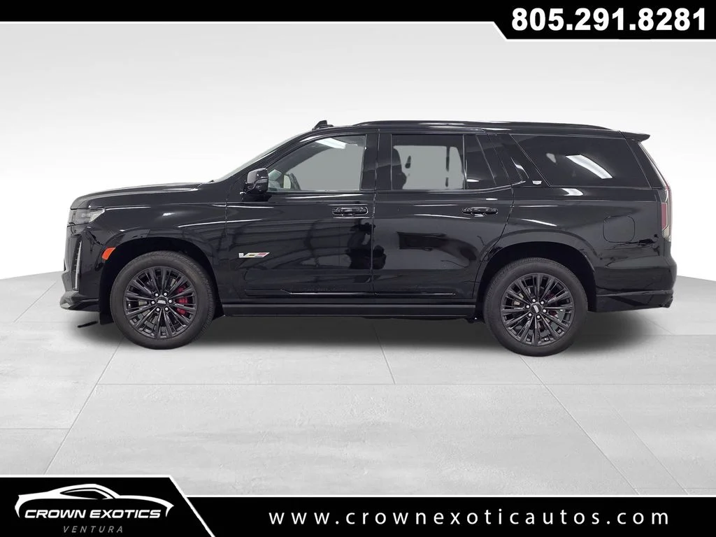 2024 Cadillac Escalade V-Series - Photo 38