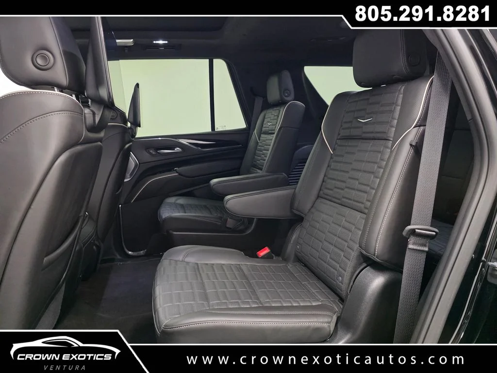 2024 Cadillac Escalade V-Series - Photo 57