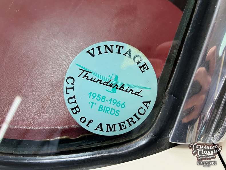 1962 Ford Thunderbird 16