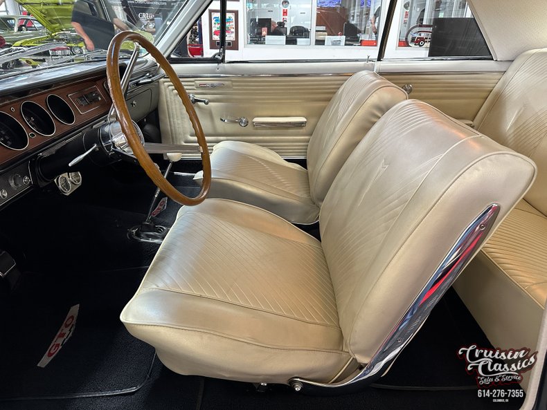 1965 Pontiac GTO 30