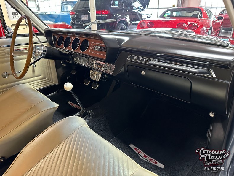 1965 Pontiac GTO 47