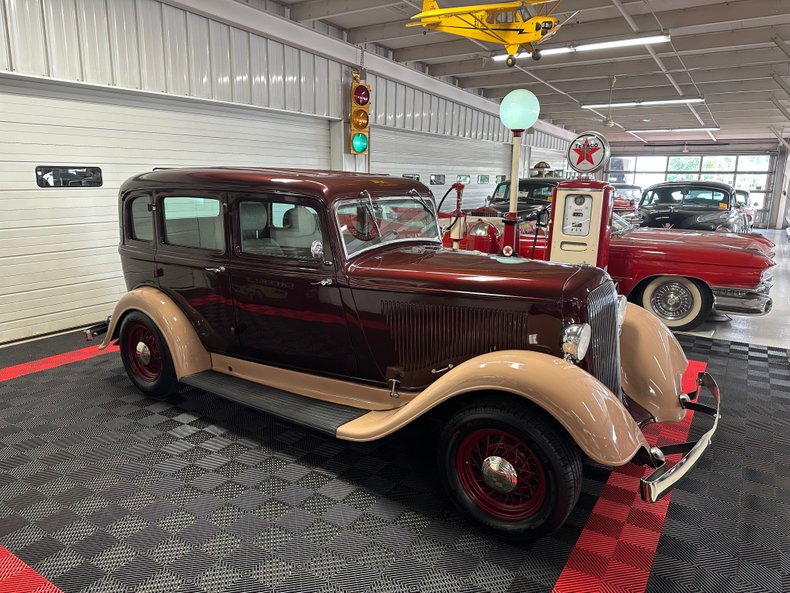 1933 Plymouth Sedan 1