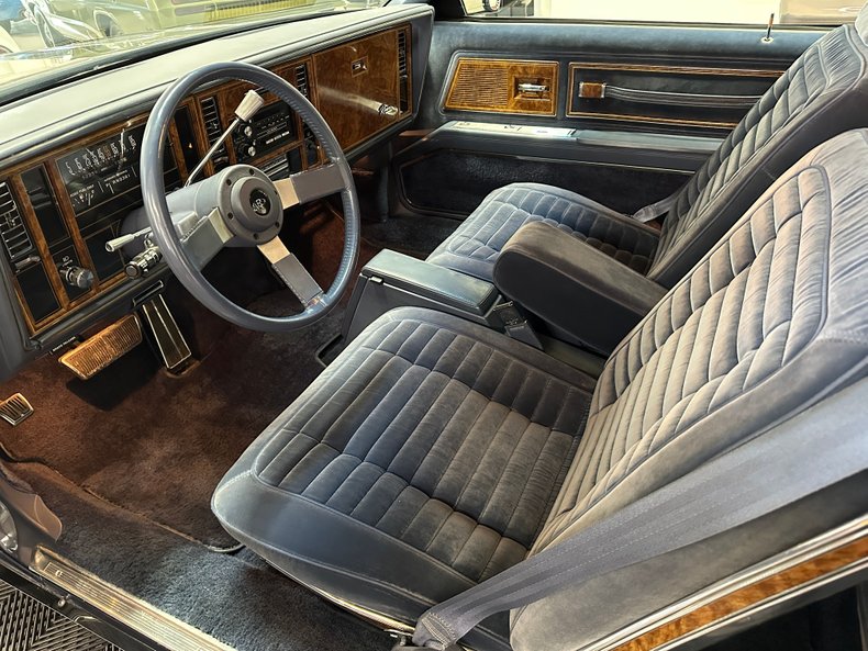 1983 Buick Riviera 36