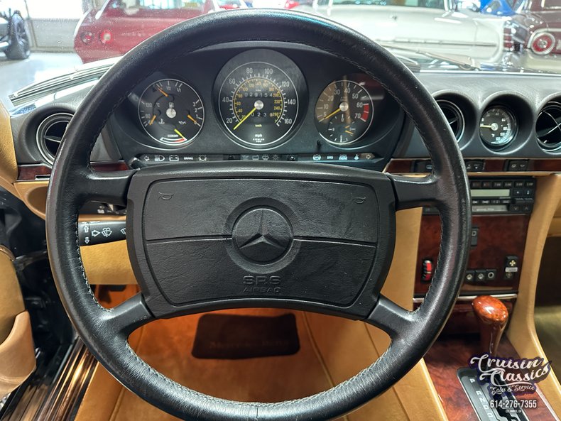 1989 Mercedes-Benz 560SL 37