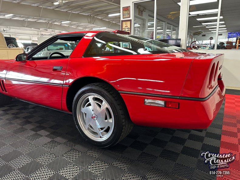 1989 Chevrolet Corvette 13