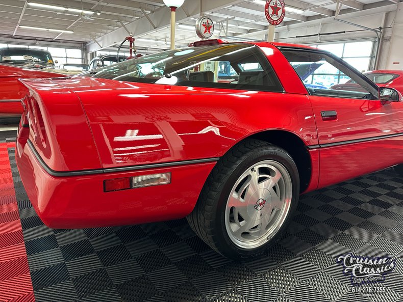 1989 Chevrolet Corvette 26