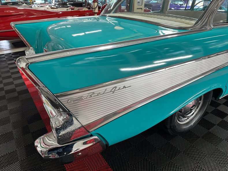 1957 Chevrolet Bel Air 10