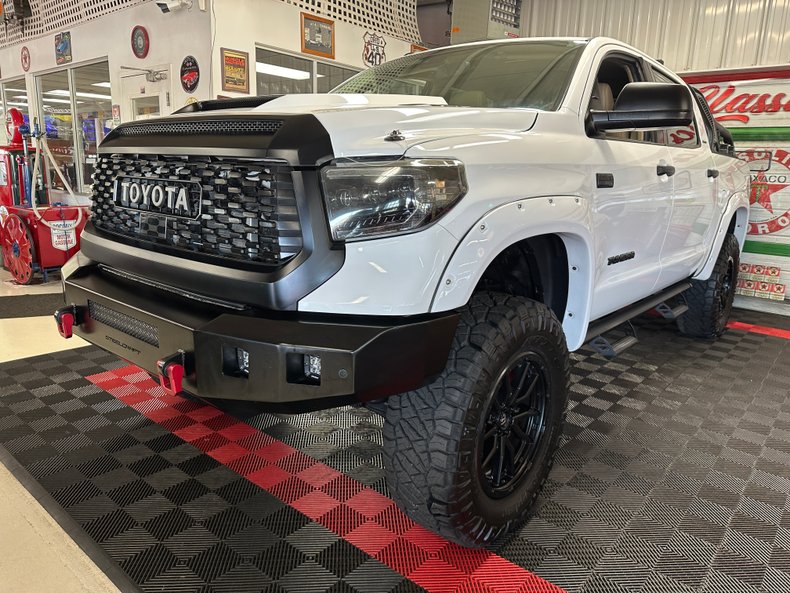 2018 Toyota Tundra 8