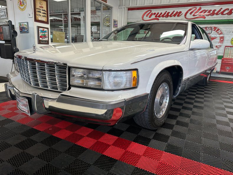 1995 Cadillac Fleetwood 6