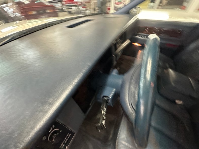 1995 Cadillac Fleetwood 18