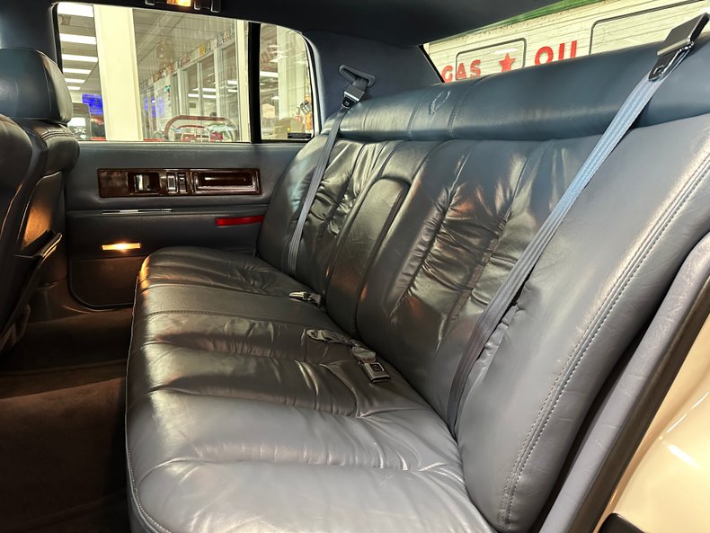 1995 Cadillac Fleetwood 30