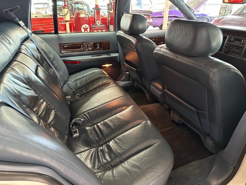 1995 Cadillac Fleetwood 46