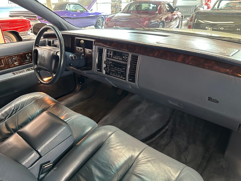 1995 Cadillac Fleetwood 48