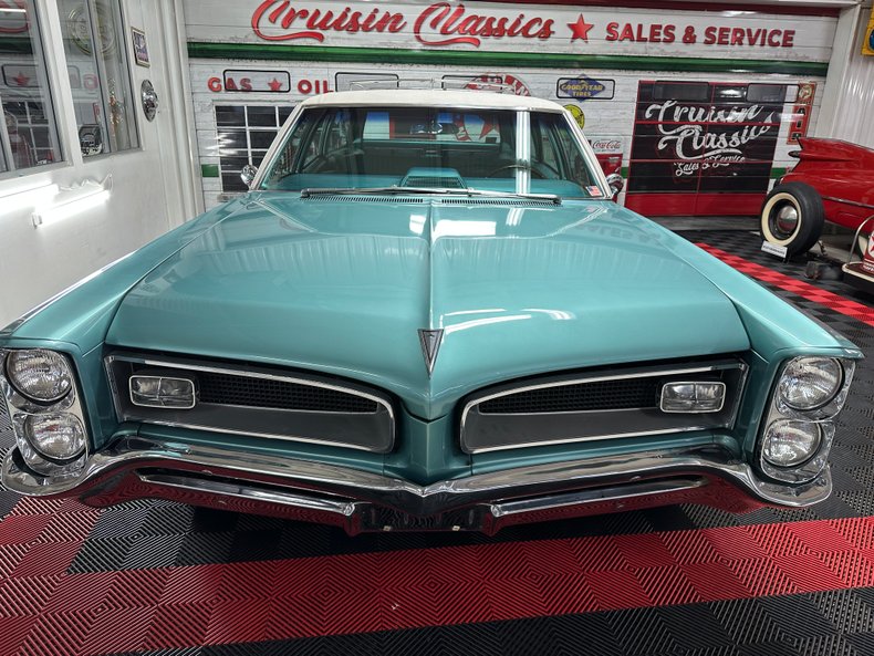 1966 Pontiac Catalina Wagon 7