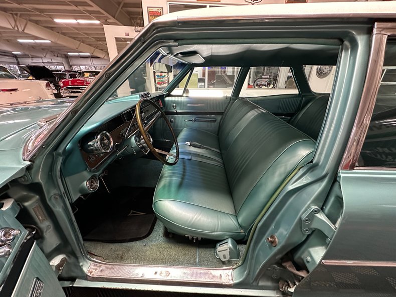 1966 Pontiac Catalina Wagon 16