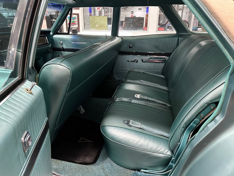 1966 Pontiac Catalina Wagon 33
