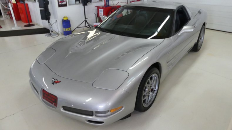 2004 Chevrolet Corvette | Cruisin Classics