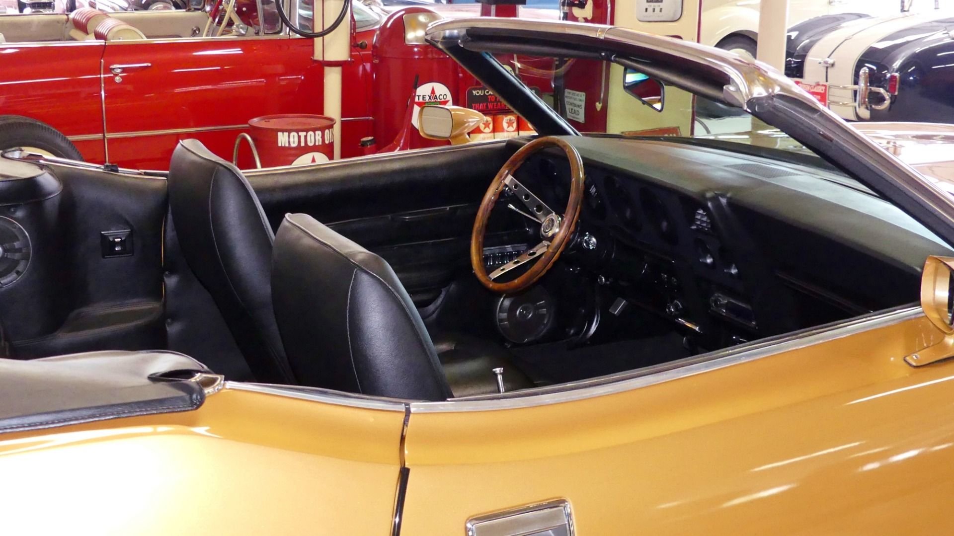 1972 Mercury Cougar | Cruisin Classics