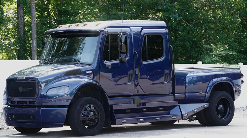 2007 Freightliner M2 SPORTCHASSIS