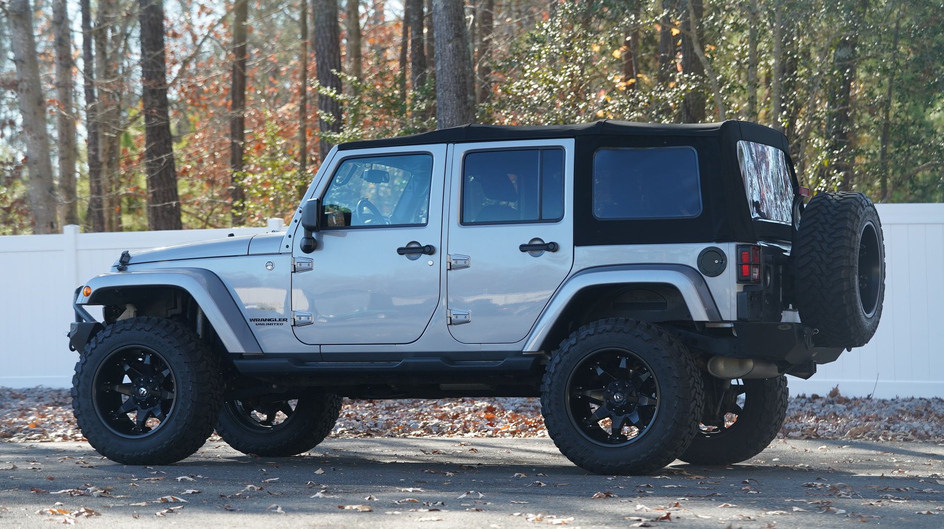 50312 | 2014 Jeep Wrangler Unlimited 4WD 4dr Sahara | Davis Autosports