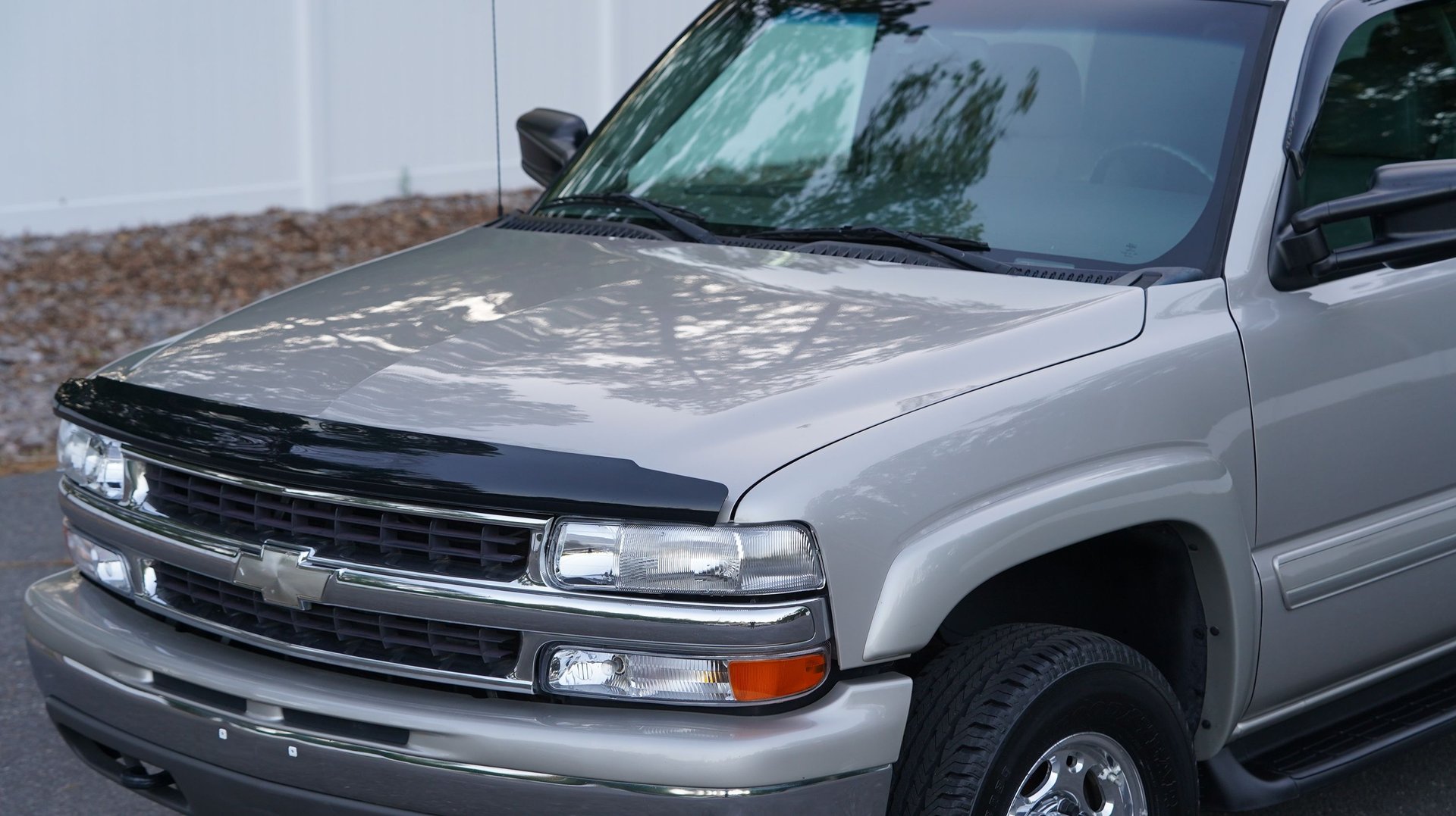 759054 | 2006 Chevrolet Suburban 4dr 2500 4WD LT | Davis Autosports