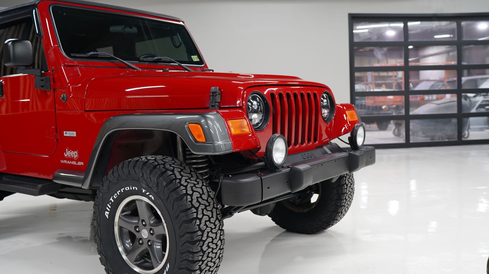 759065 | 2004 Jeep Wrangler Columbia Edition  | Davis Autosports