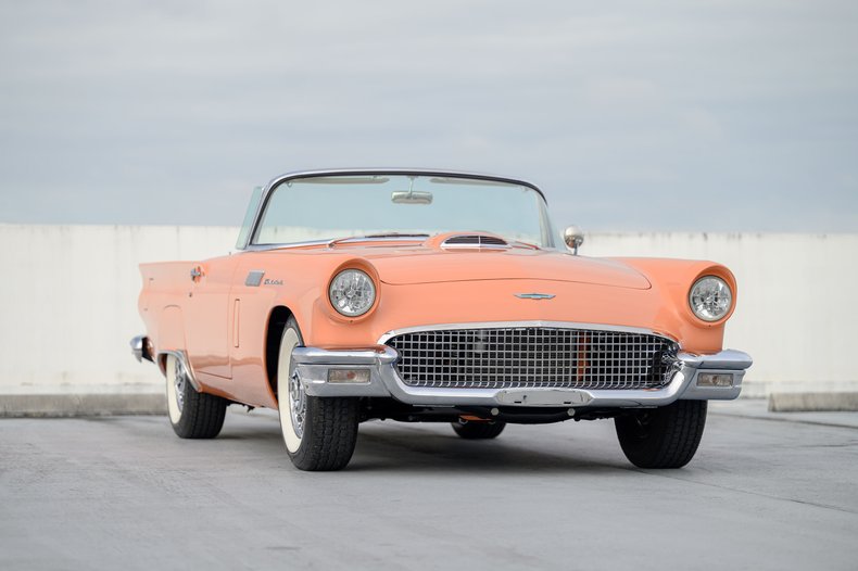 1957 Ford Thunderbird