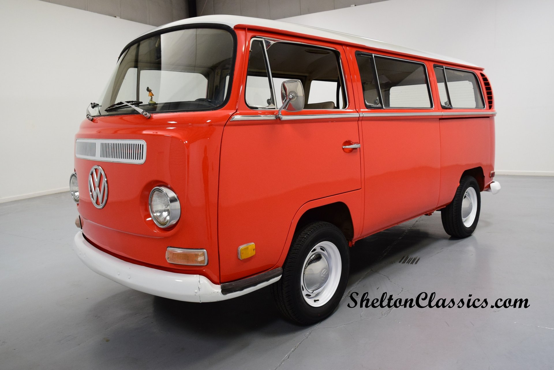een miljoen lening Renovatie 1970 Volkswagen Bus | Shelton Classics & Performance