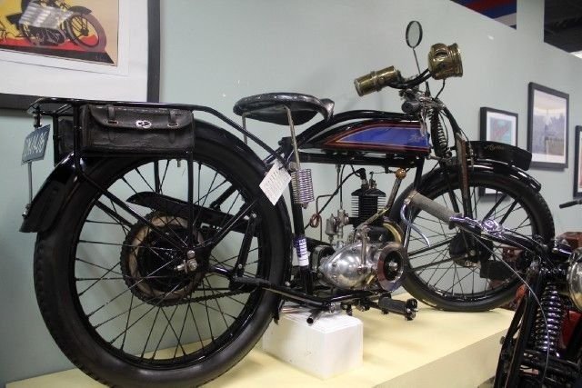 1925 AIGLON MOTORCYCLE