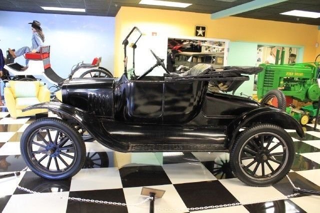 1921 Ford MODEL - T ROADSTER