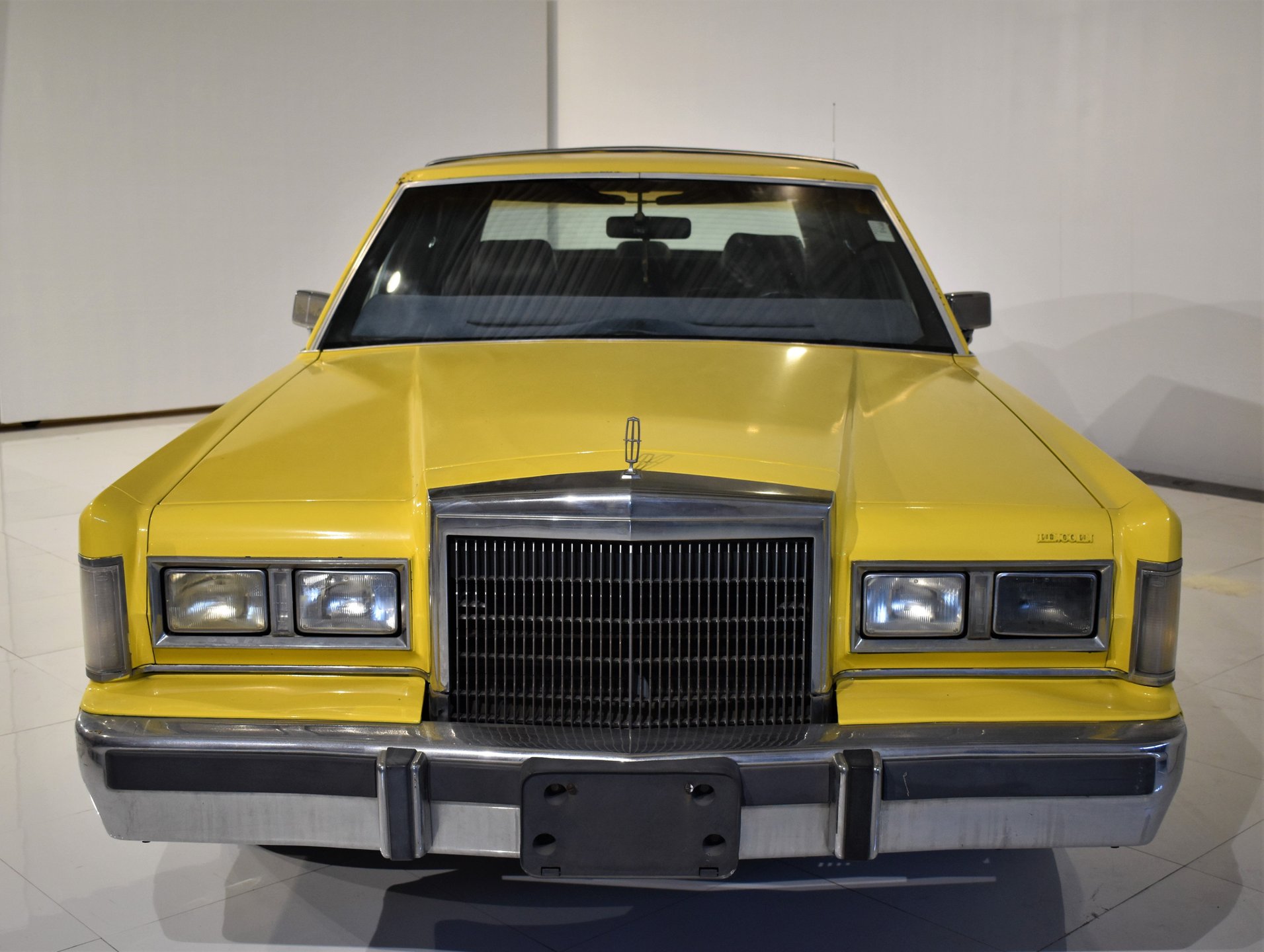 1988 lincoln 4d
