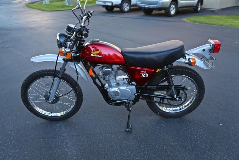 1975 Honda Red