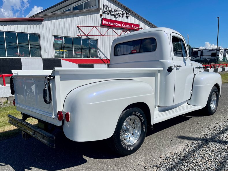 1951 Ford F-1 54