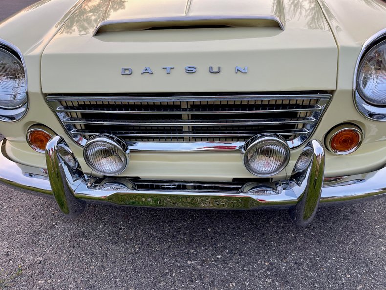 1967 Datsun Fairlady Roadster 12