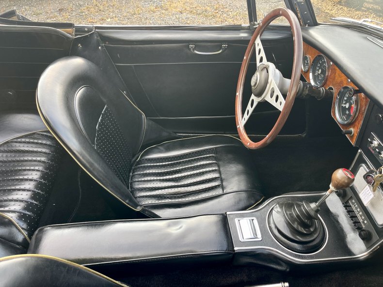 1967 Austin-Healey 3000 33